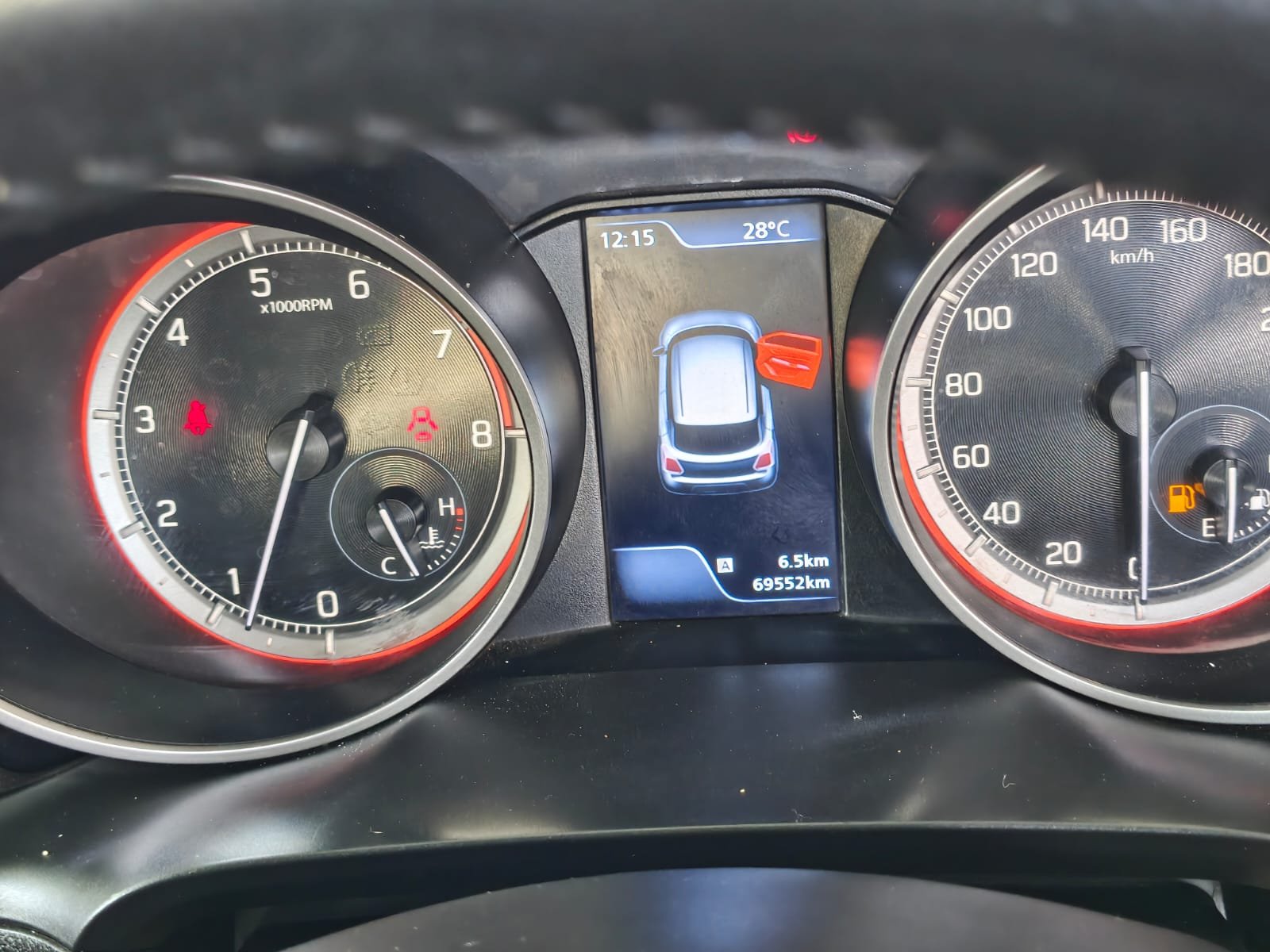 MARUTI SUZUKI SWIFT ZXI+ DUAL TONE